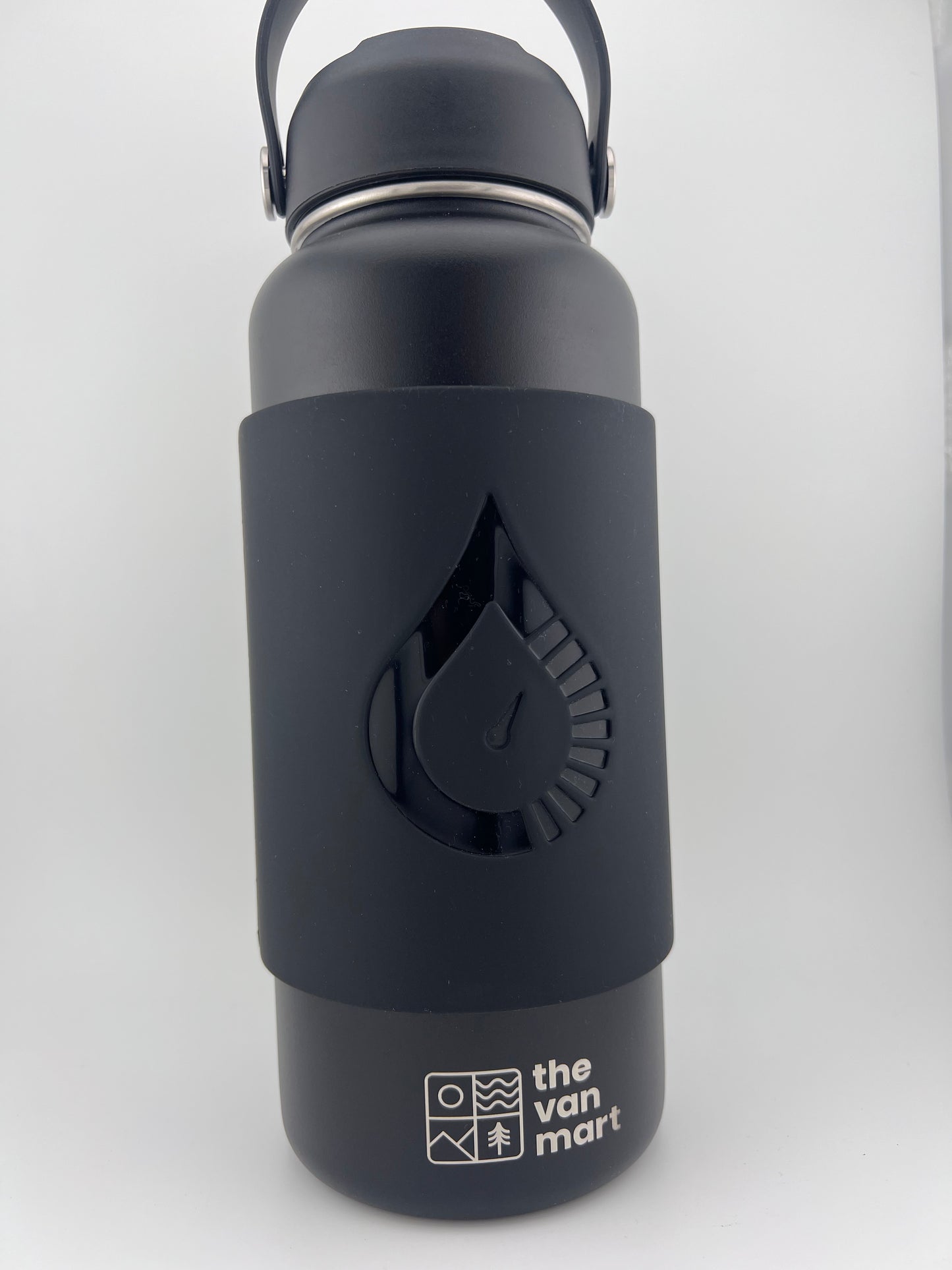 The Van Mart x FUELSTATION / Magnetic Water Bottle