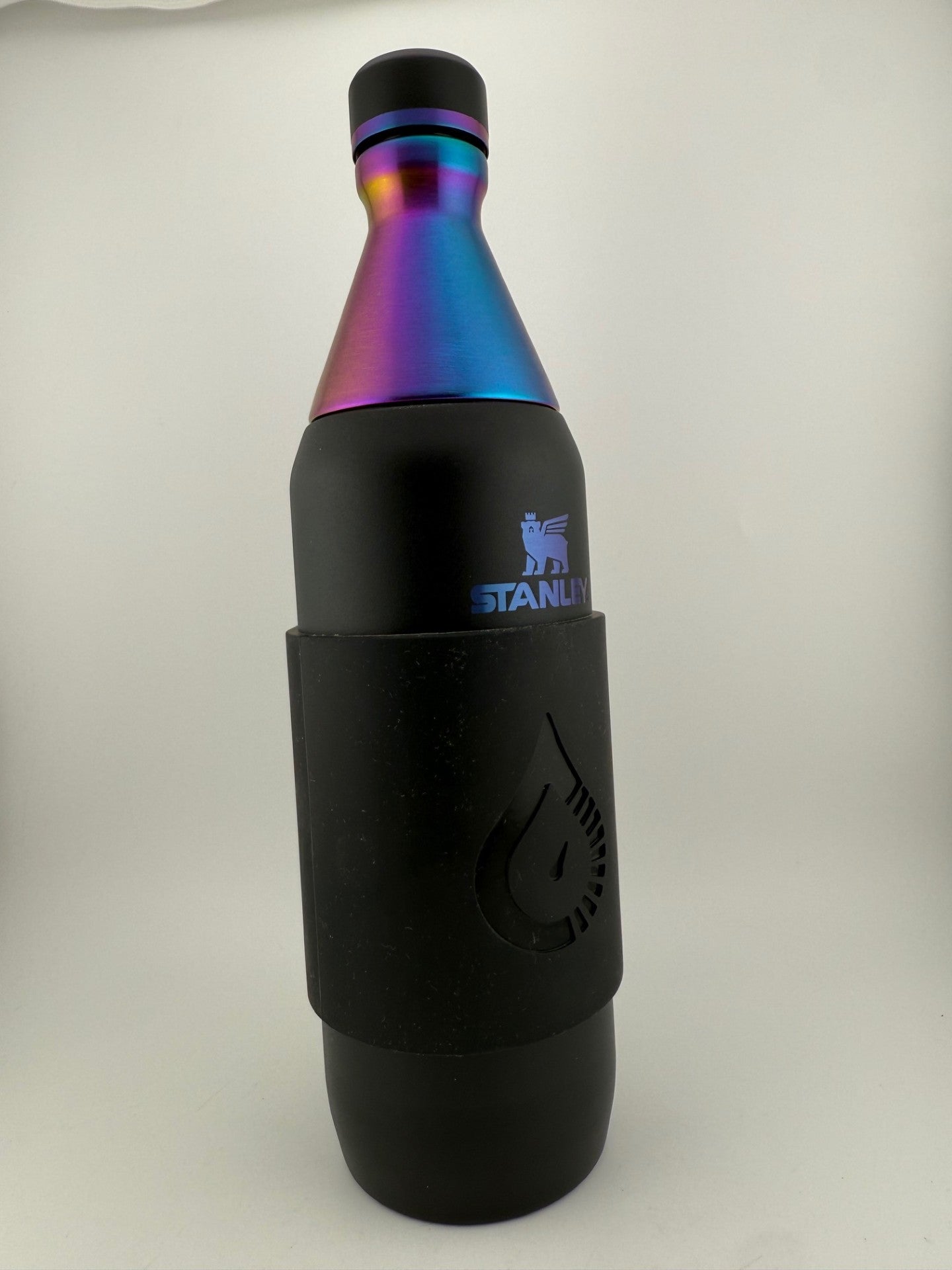 MINI - Black Magnetic Sleeve (Skinny) FITMENT = YETI 12-18oz / Owala 24oz / Hydroflask 24oz / Kids bottles